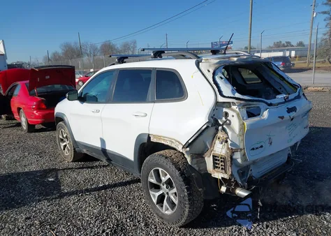 2015 Jeep Cherokee Trailhawk из США, поврежденный, VIN 1C4PJMBS0FW665987